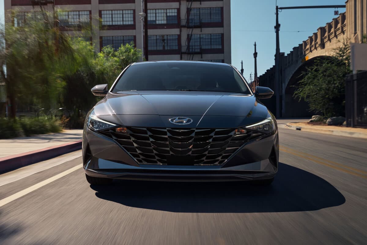 HYUNDAI ELANTRA